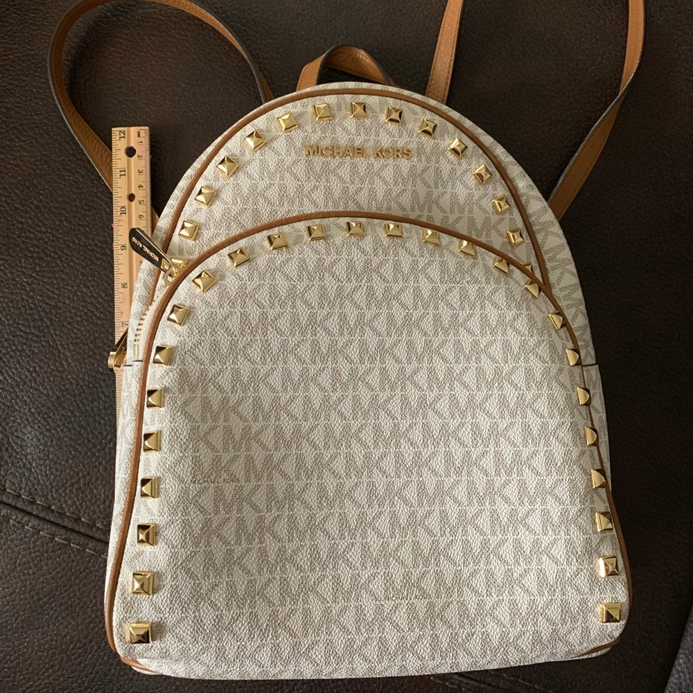 MK Abby bookbag